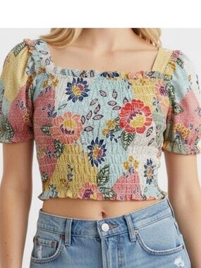 Monteau Smocked Floral Top S